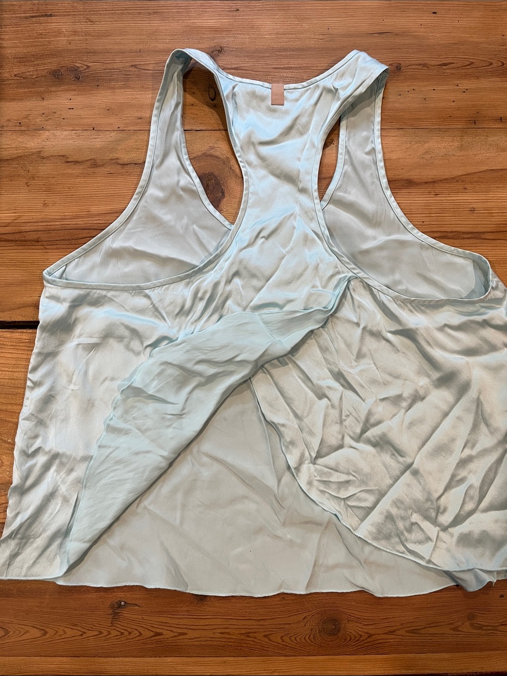 Unworn!! LUNYA M Washable Silk Tulip Back Tank Top 100% Silk Ltd Edition Color